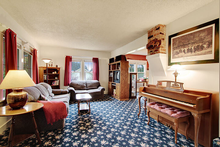 Property Photo:  15114 Broadway Ave  WA 98296 