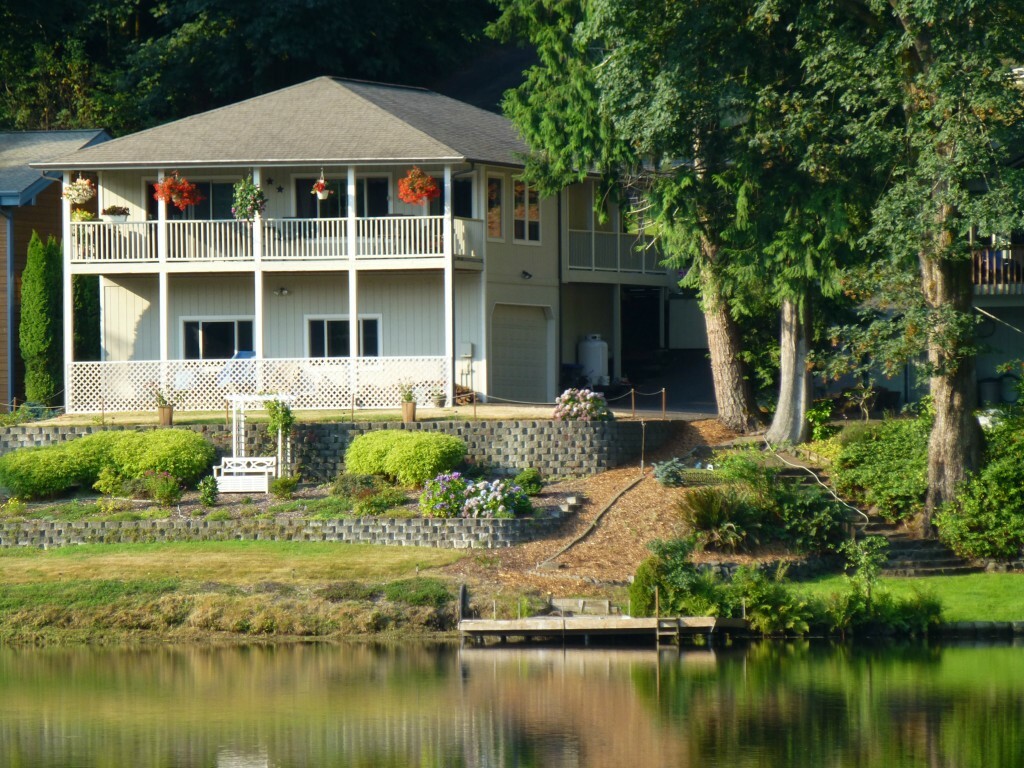 Property Photo: 1460 SE Crescent Dr WA 98584