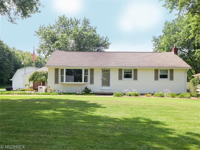 Property Photo:  6923 Fairview Road  OH 44515 