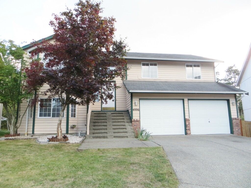 Property Photo:  4006 231st Street Ct E  WA 98387 
