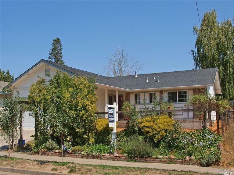 Property Photo:  411 Ragle Road  CA 95472 