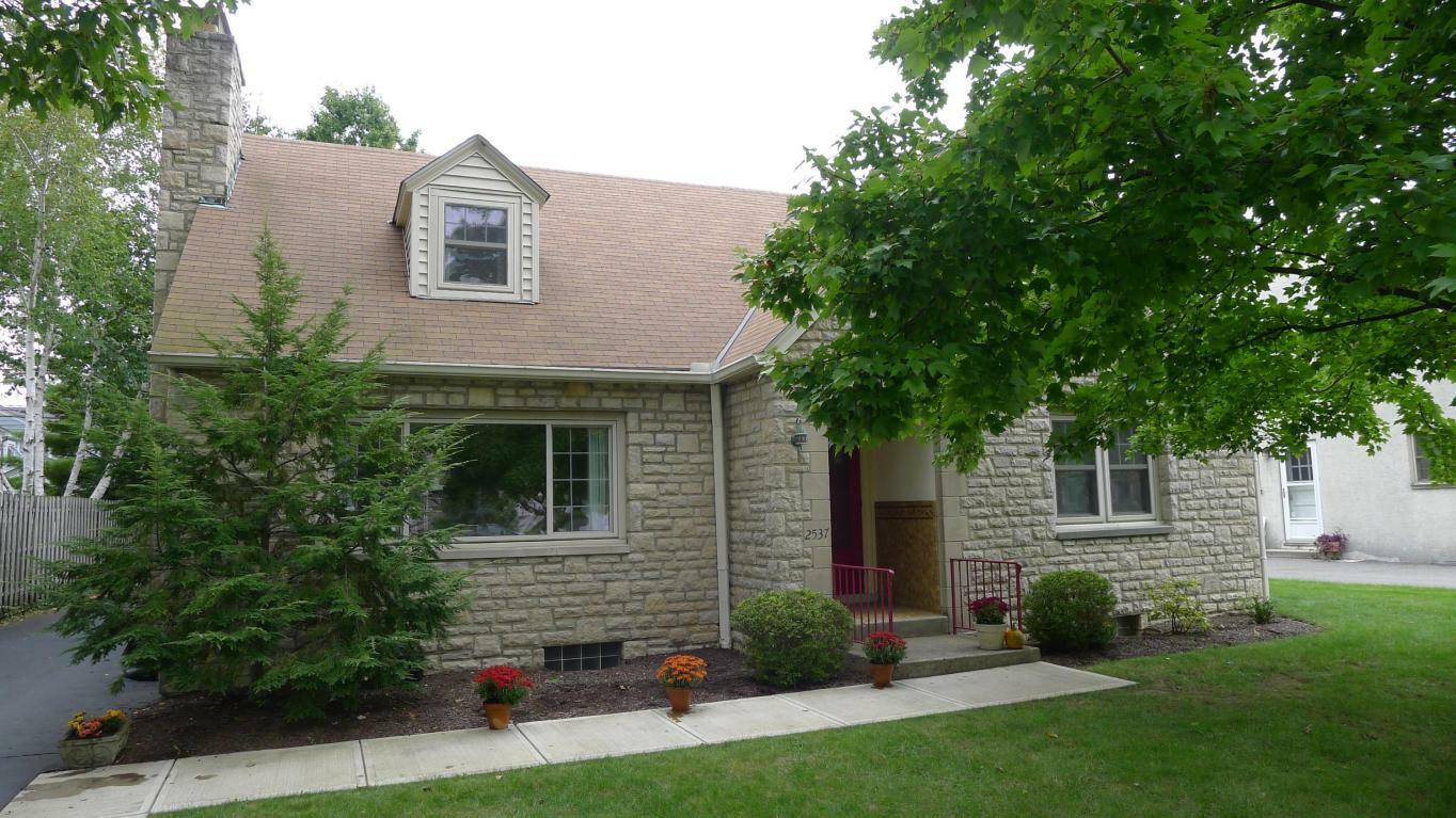 Property Photo:  2537 Northwest Boulevard  OH 43221 