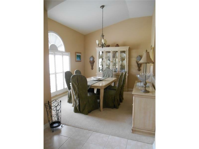 Property Photo:  3104 White Pheasant Place  FL 33596 