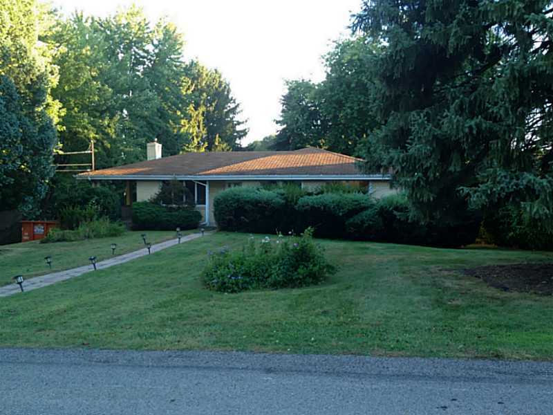 Property Photo:  130 Claridge Drive  PA 15108 