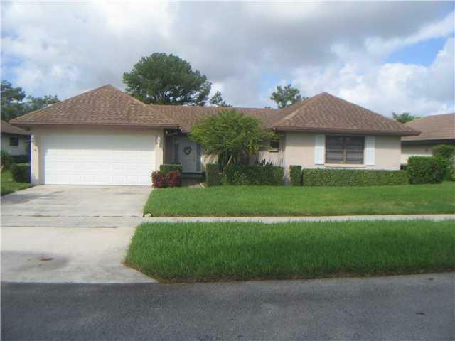 Property Photo:  10403 N Greentrail Drive  FL 33436 