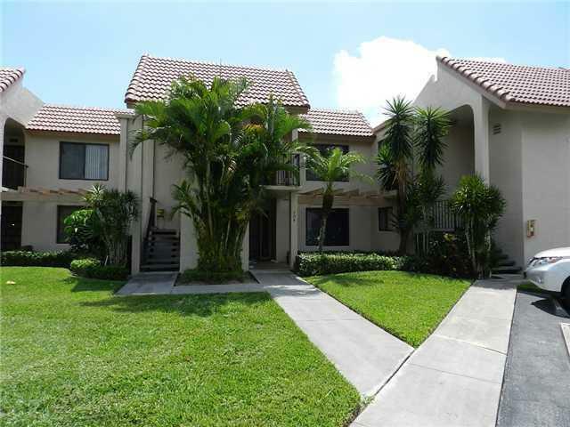 Property Photo:  5603 Fairway Park Drive 204  FL 33437 