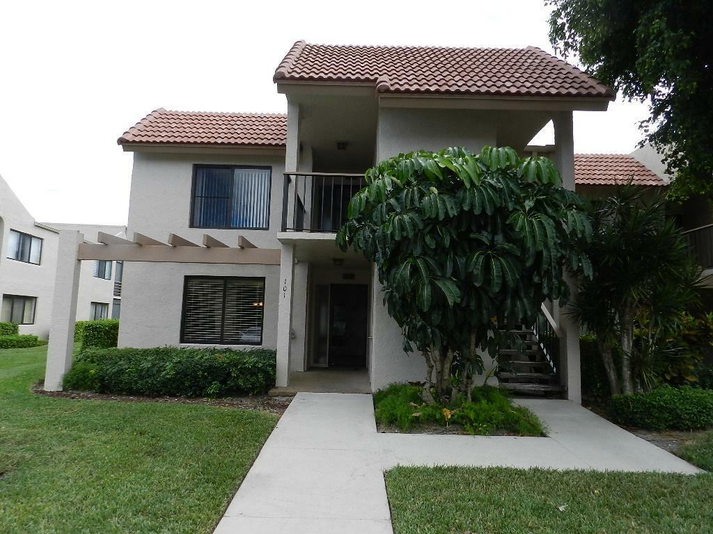 Property Photo:  5561 Fairway Park Drive Apt 101  FL 33437 