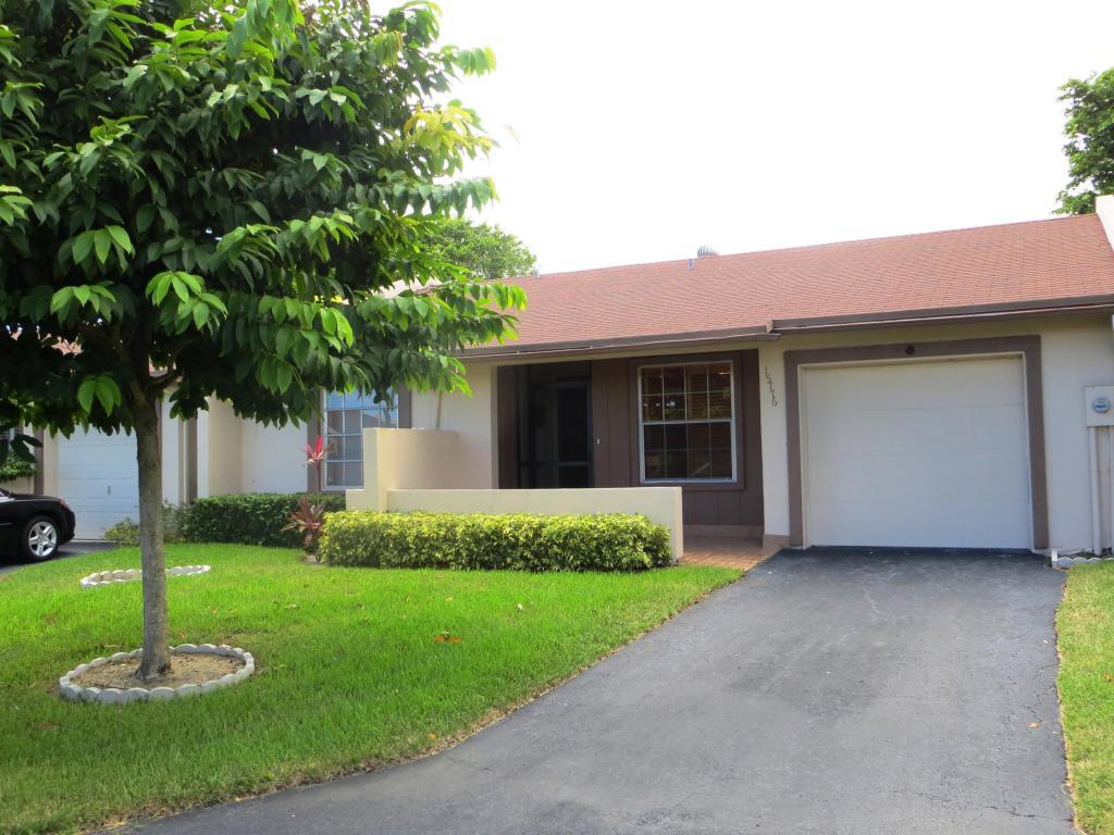 Property Photo: 15776 Philodendron Circle FL 33484