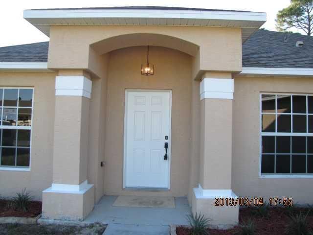 Property Photo:  1882 SW Erie Street  FL 34953 