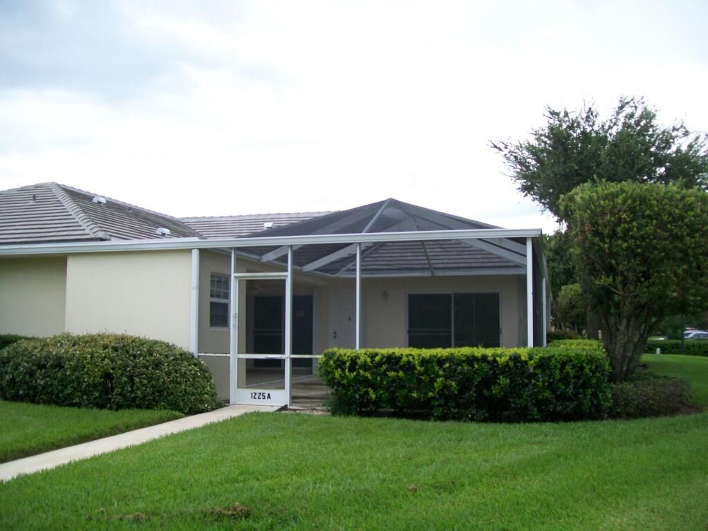 Property Photo:  1225 NW Sun Terrace Circle A  FL 34986 