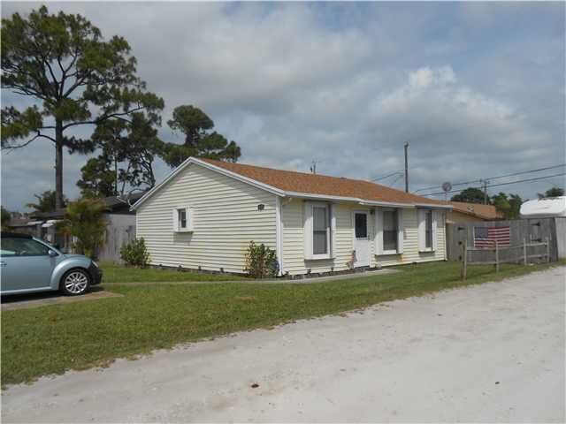 Property Photo: 4575 Todd Street FL 33463