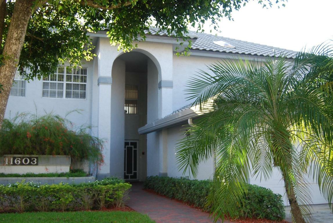 Property Photo:  11603 Briarwood Circle Apt 4  FL 33437 