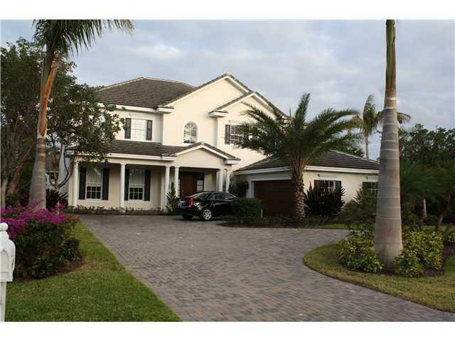 Property Photo: 527 NW 1st Avenue FL 33444