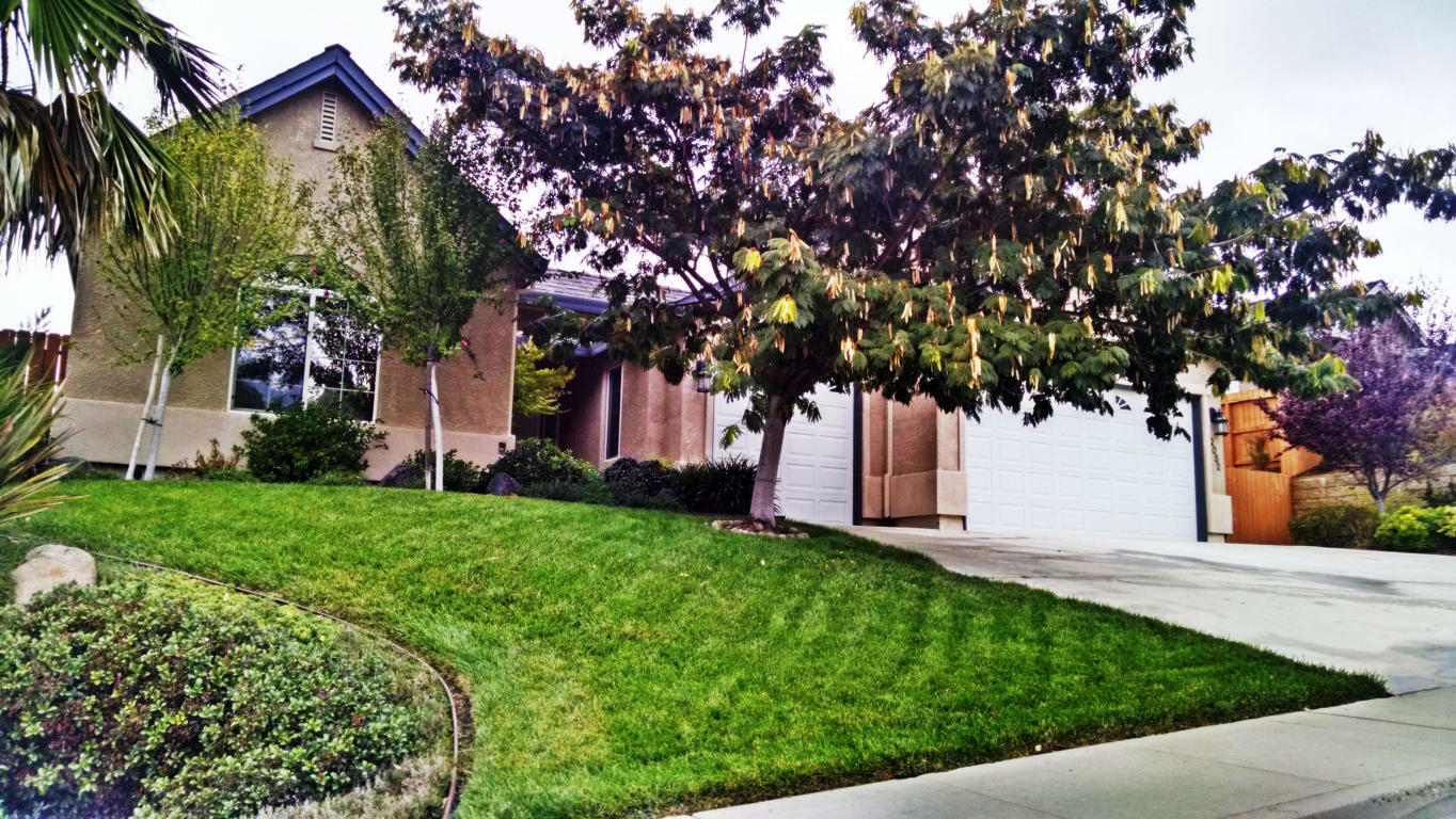 2052 Hedgerow Avenue  Redding CA 96003 photo