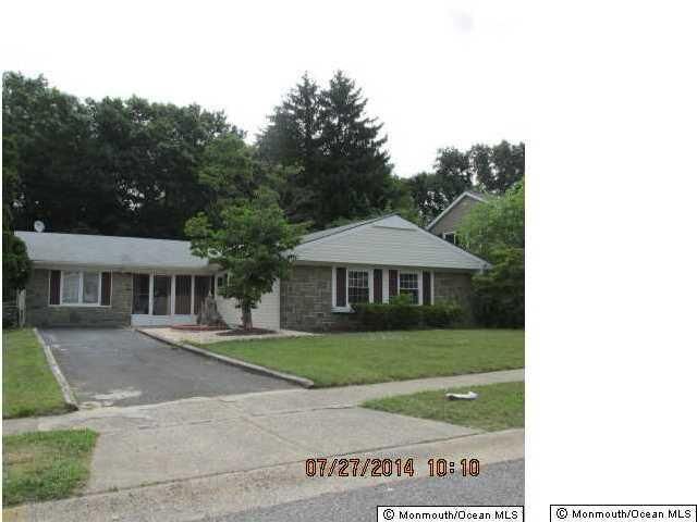 Property Photo:  14 Courtland Lane  NJ 07747 