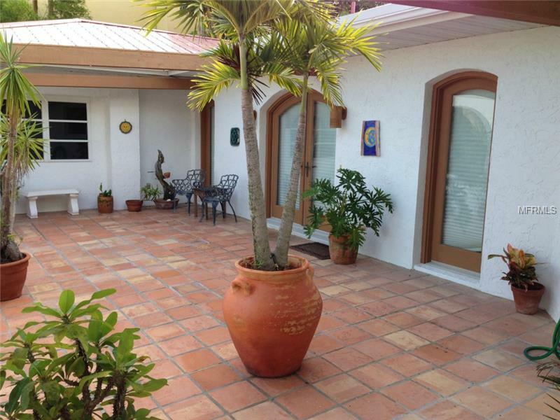 Property Photo:  742 N Manasota Key Road  FL 34223 