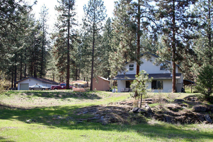 Property Photo:  4193 Highway 395 N  WA 99141 