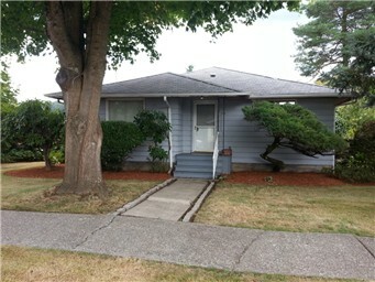 Property Photo:  124 O St NE  WA 98002 