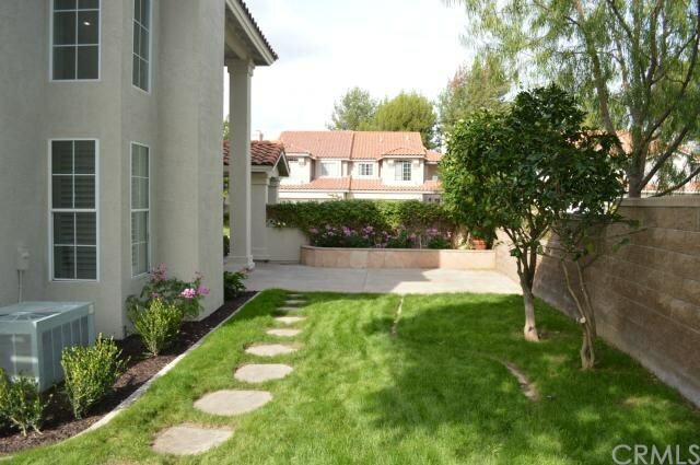 Property Photo:  40 Bluebird Lane  CA 92656 