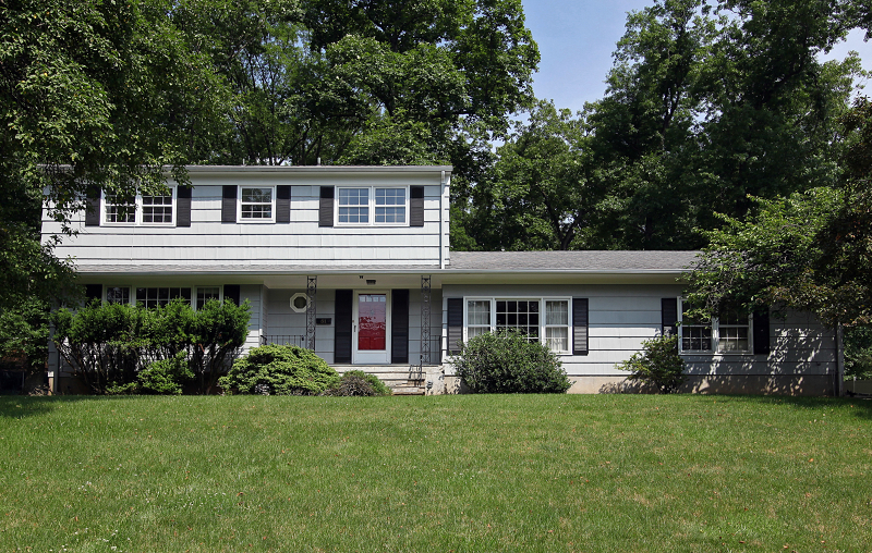 Property Photo:  51 Morningside Dr  NJ 07039 