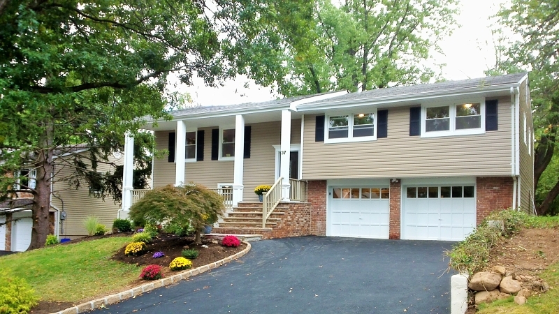 Property Photo:  37 Colonial Woods Dr  NJ 07052 