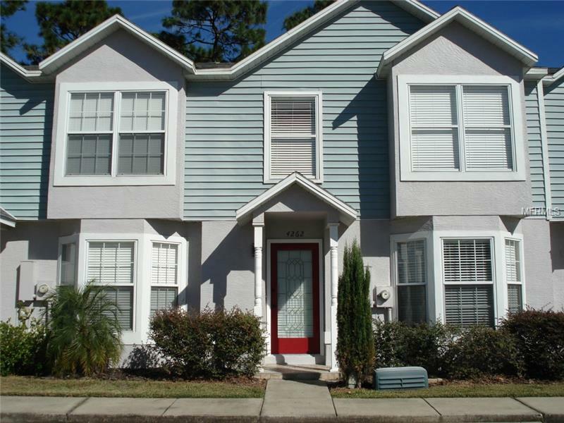 Property Photo: 4262 E Weeping Willow Circle FL 32708