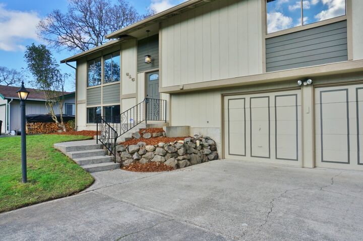 Property Photo: 815 133rd St E WA 98445