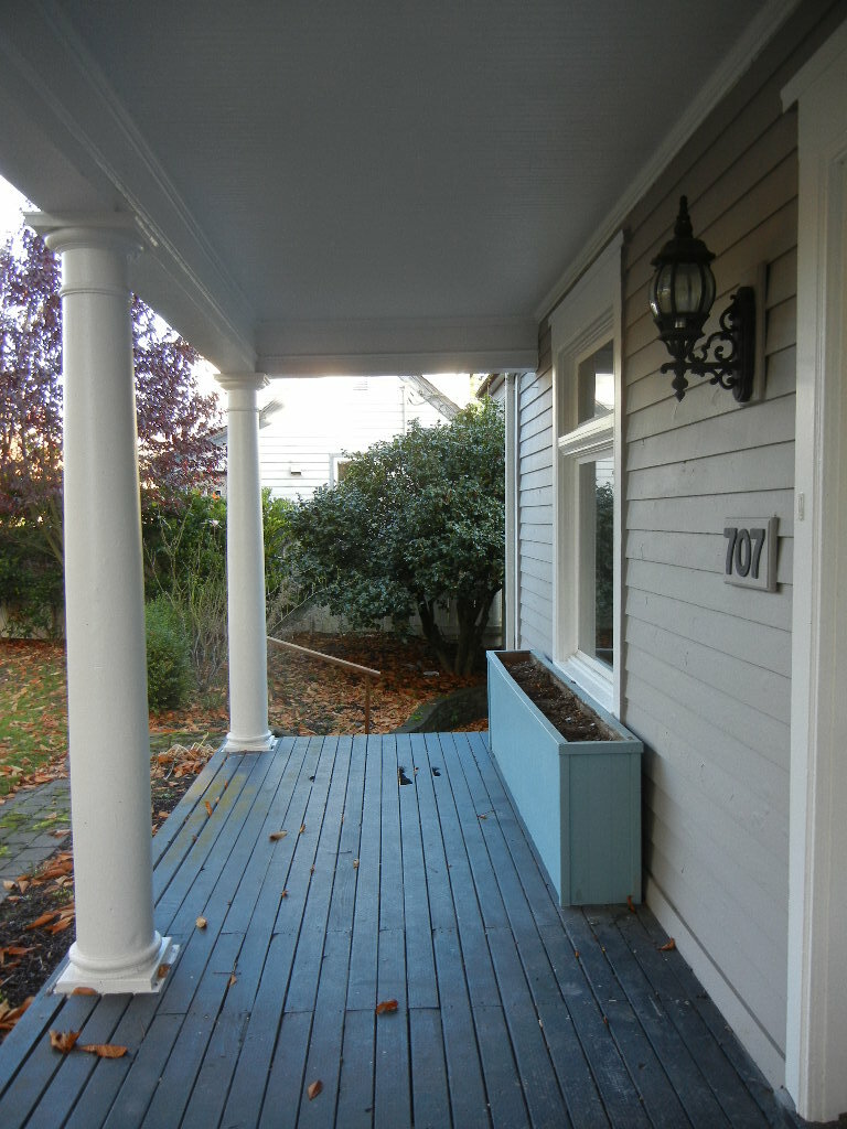 Property Photo: 707 S Sheridan Ave WA 98405