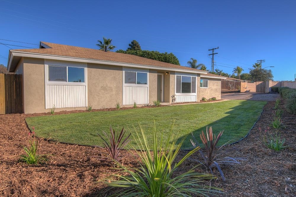 Property Photo: 949 Piraeus Street CA 92024