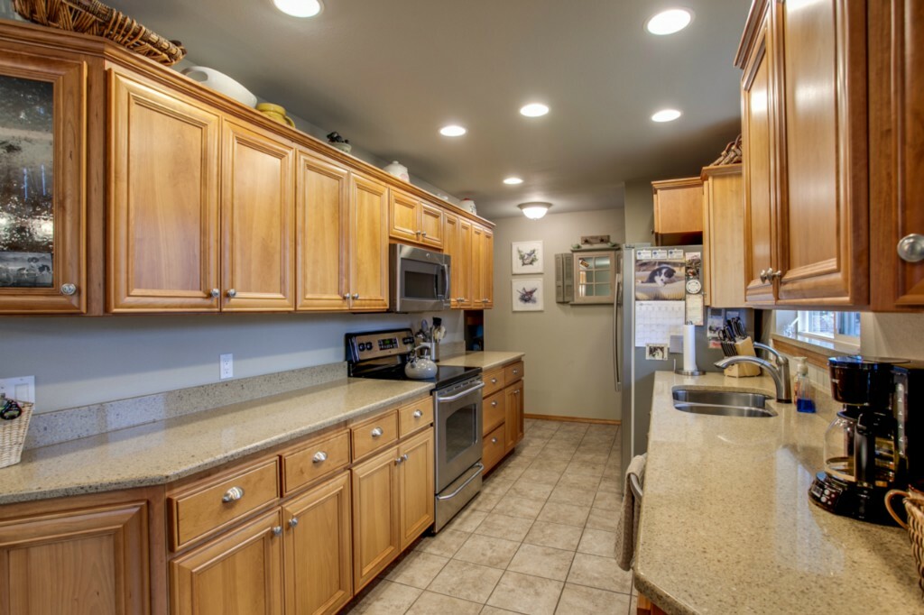Property Photo: 1344 Fairmont Ave WA 98850