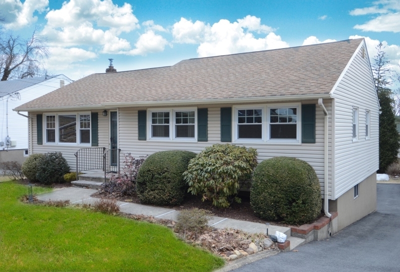 Property Photo:  21 White Meadow Rd  NJ 07866 