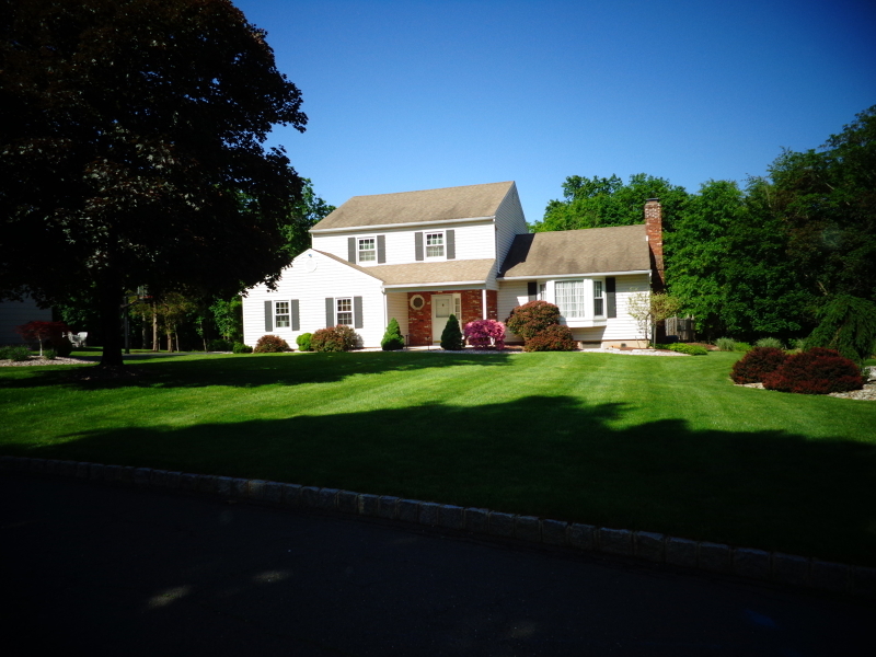 Property Photo:  421 Mahnken Dr  NJ 08807 