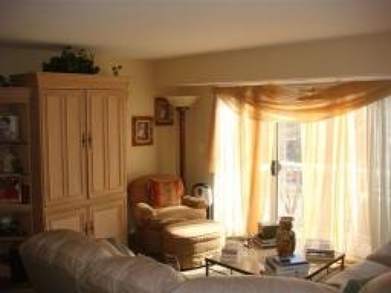 Property Photo: 118 Henley Dr 118 NJ 08873