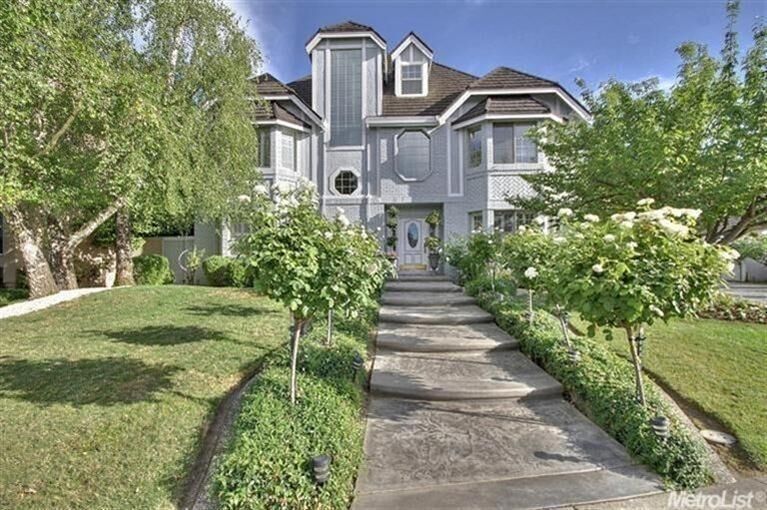 Property Photo: 1012 Rio Cidade Way CA 95831