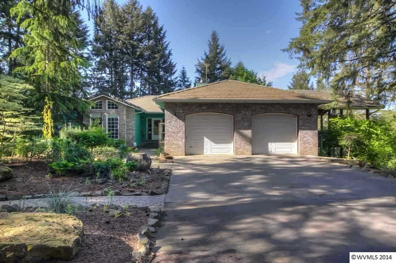 Property Photo:  11115 James Way Dr SE  OR 97325 