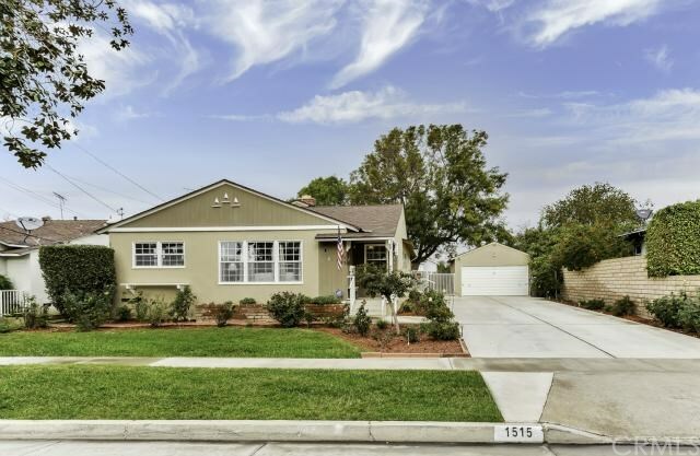 Property Photo:  1515 Riviera Drive  CA 92706 