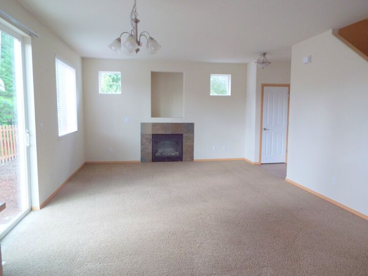 Property Photo:  9728 187th St Ct E  WA 98375 
