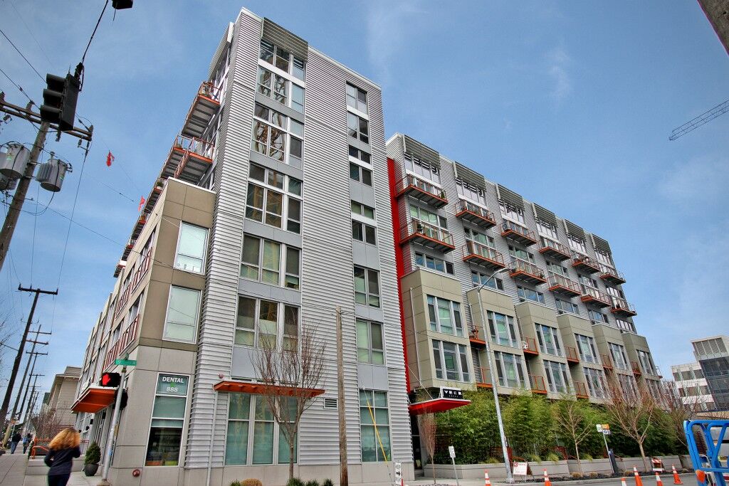 Property Photo:  401 9th Ave N 106  WA 98109 