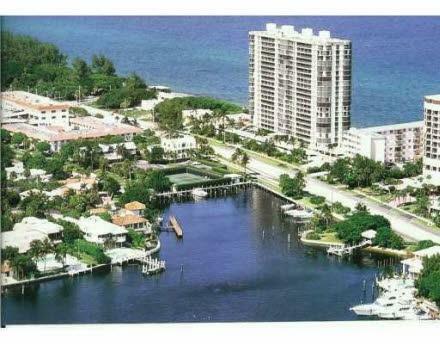 Property Photo: 250 S Ocean Boulevard 8-D FL 33432