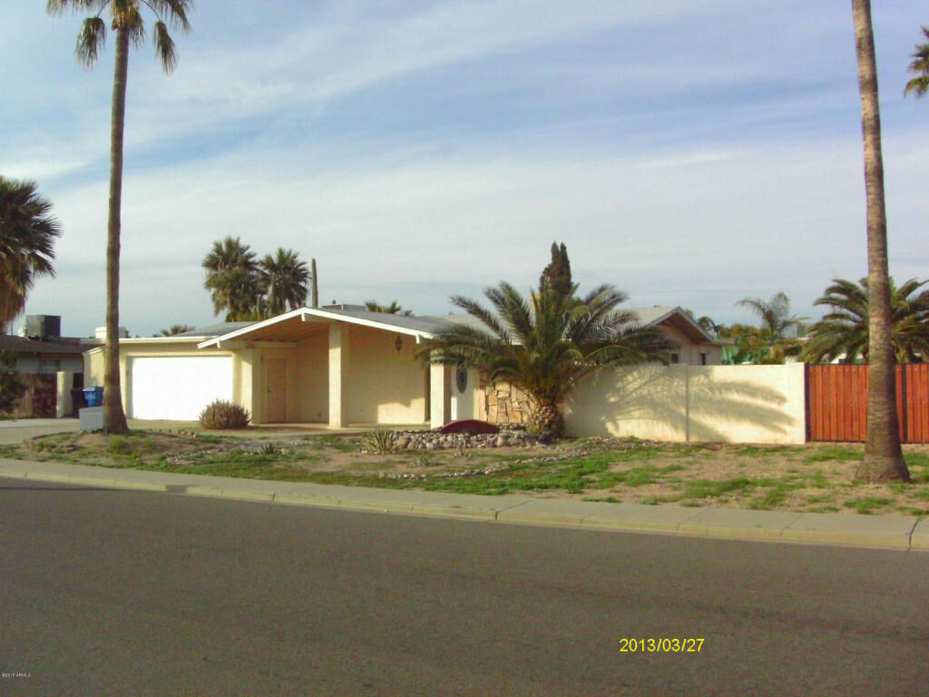 Property Photo: 2218 E Evergreen Street AZ 85213