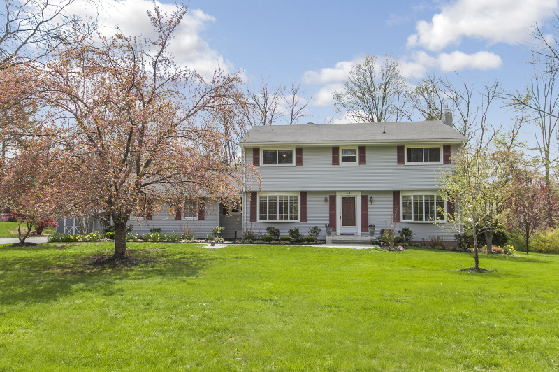 Property Photo:  118 Cherry Brook Dr  NJ 08540 