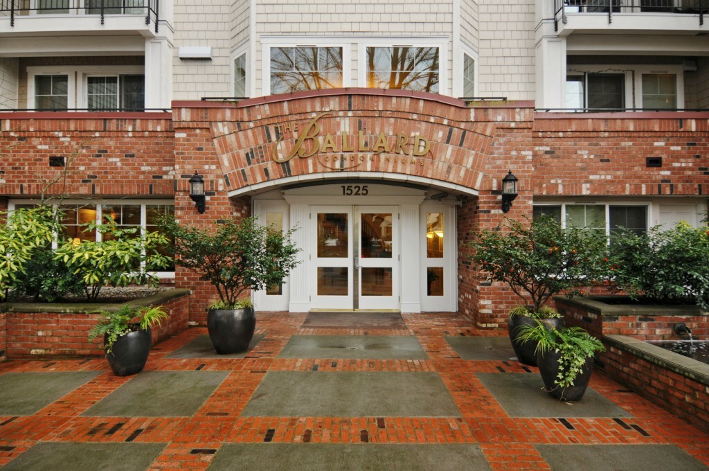 Property Photo: 1525 NW 57th St 214 WA 98107