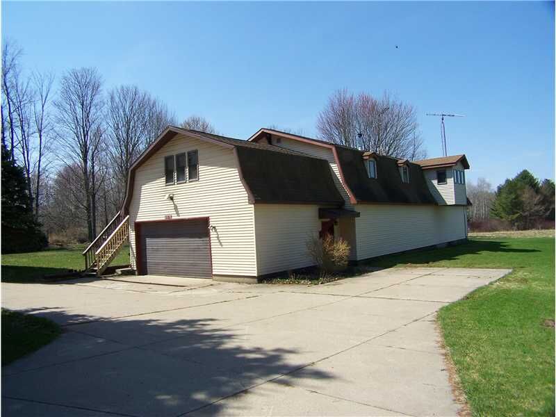 Property Photo: 11570 Eureka Road PA 16412