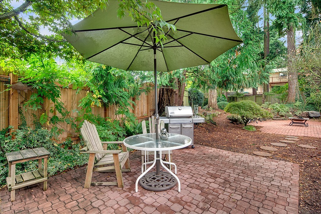 Property Photo: 32512 39th Place SW WA 98023