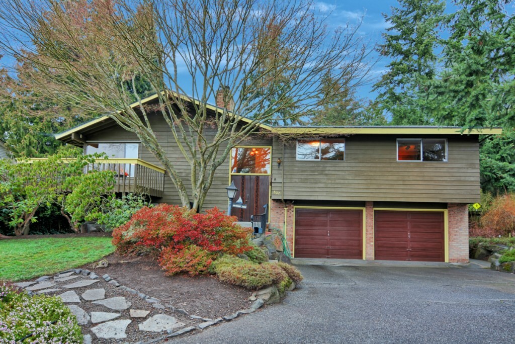 802 NW 193rd St  Shoreline WA 98177 photo