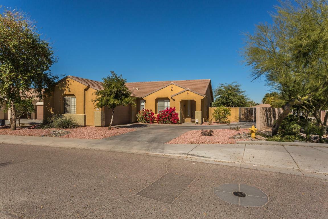 Property Photo:  1528 E Gary Way  AZ 85042 