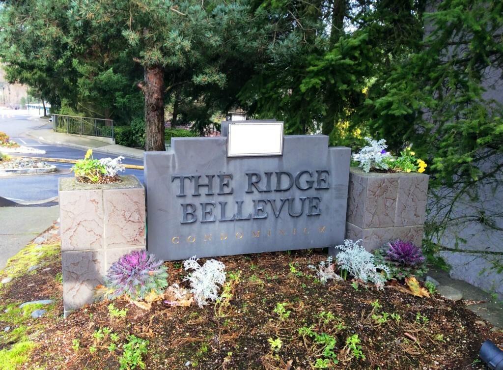 Property Photo: 10401 NE 32nd Place A-102 WA 98004