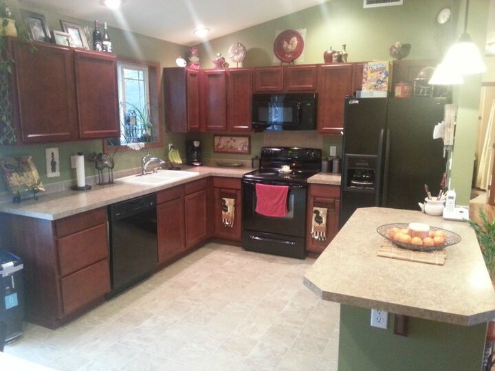 Property Photo: 15423 Horseshoe Ave SW WA 98367