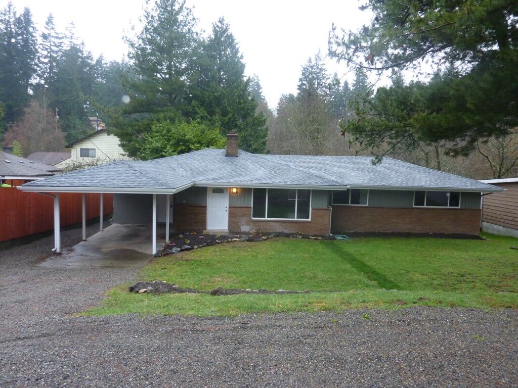 Property Photo:  16717 Wallingford Ave N  WA 98133 