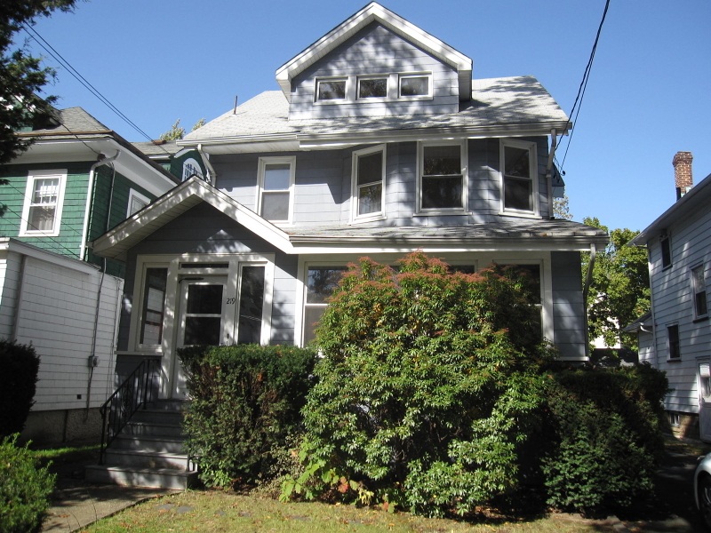 Property Photo:  219 E Grant Ave  NJ 07204 